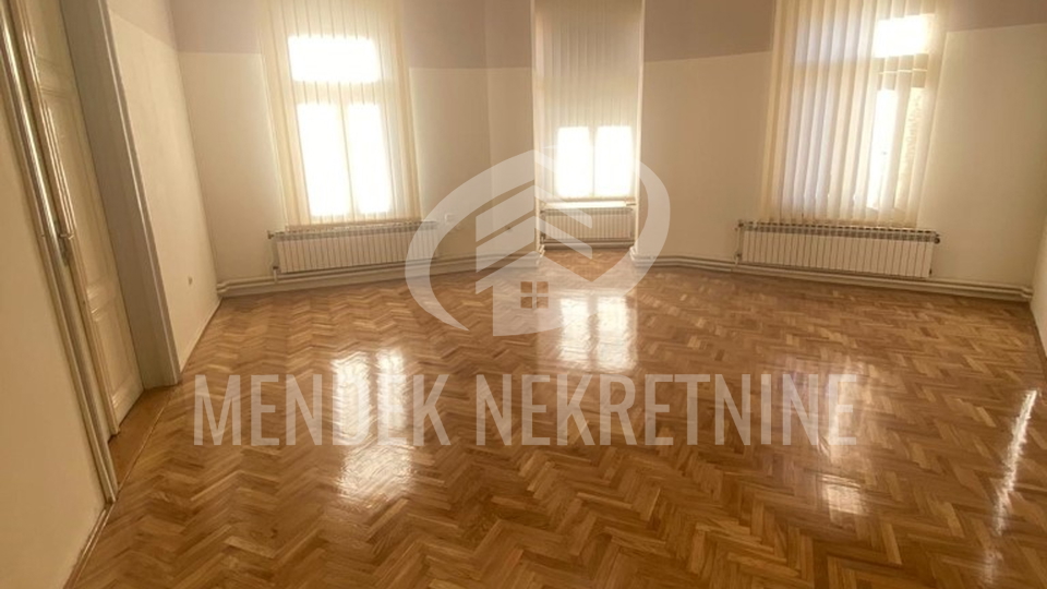 Commercial Property, 30 m2, For Rent, Varaždin - Centar